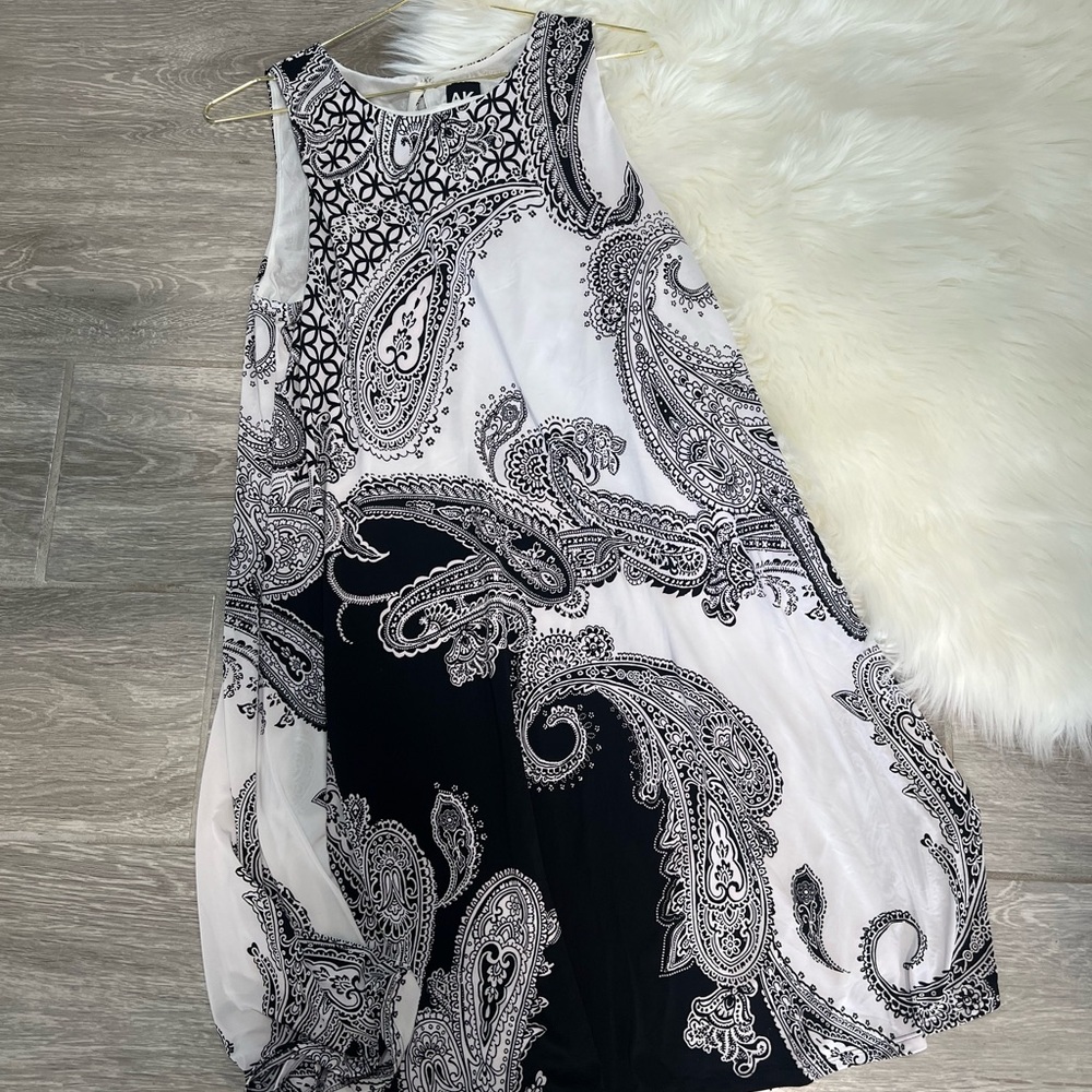 AK Paisley Print Sleeveless Dress